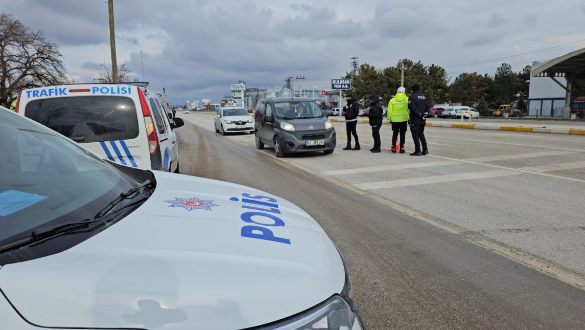 Ankara-Konya kara yolunda uygulama devam ediyor