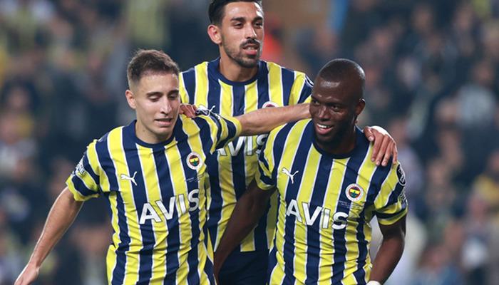 Takımdan ayrılacağı konuşuluyordu! Emre Mor, Fenerbahçe'deki geleceği ile ilgili kararını verdi